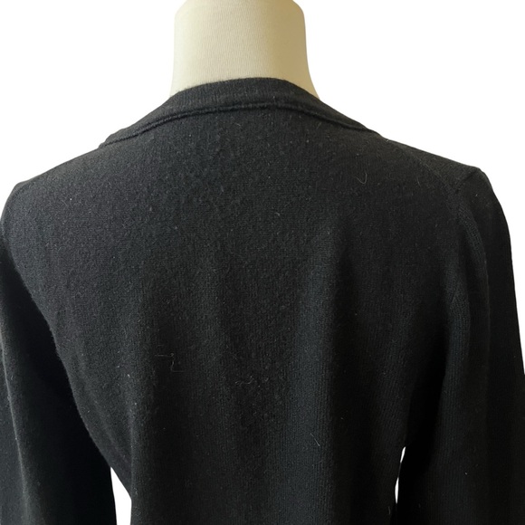 J CREW ITALIAN CASHMERE SWEATER CLASSIC PREPPY MINIMALIST LUXURY CHIC BLACK M - Picture 6 of 12
